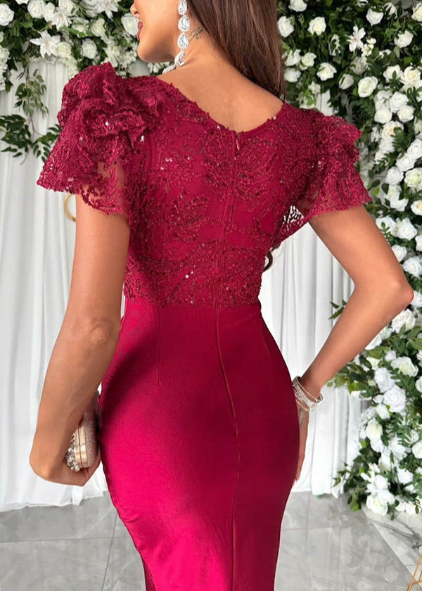 Robe tailleur à l'élégance intemporelle